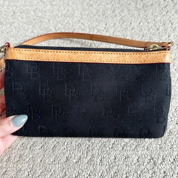 Dooney & Bourke Small Black Wristlet - Picture 3 of 4